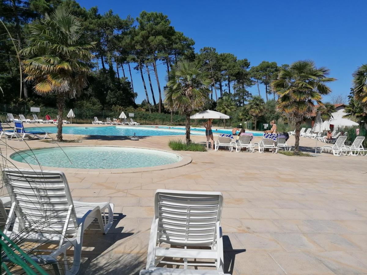 T2 Antigua Avec Piscine Et Tennis *