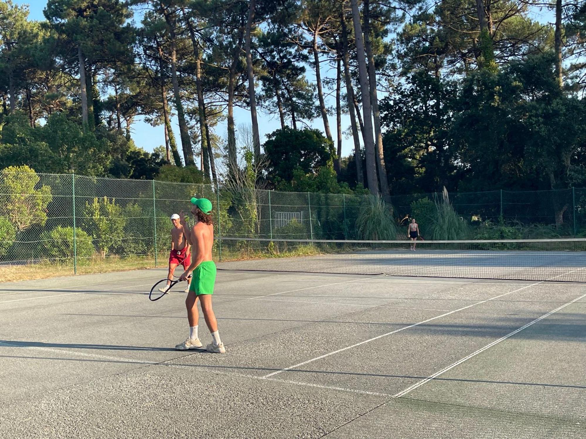 T2 Antigua Avec Piscine Et Tennis *